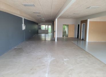 230m2. Lager / Produktion, kontor m.m.